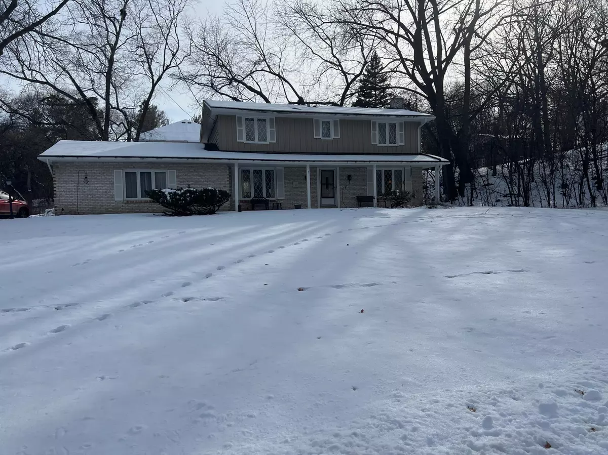 Minnetonka, MN 55345,13801 Lake Street EXT