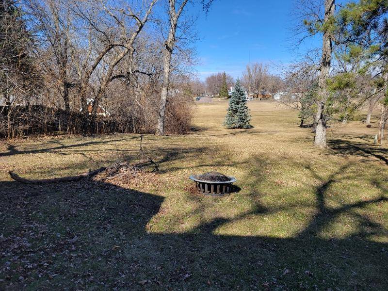 Wells, MN 56097,425 3rd ST SW