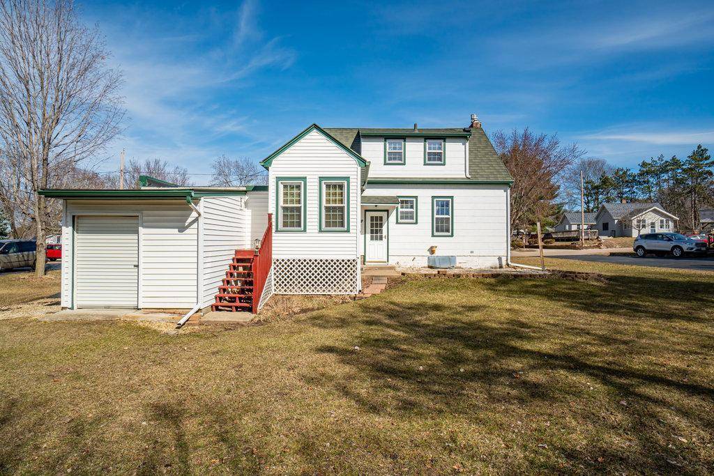 Durand, WI 54736,613 9th AVE E