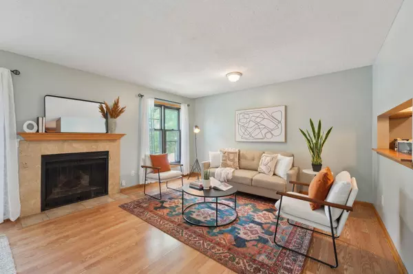 Minneapolis, MN 55414,303 8th ST SE