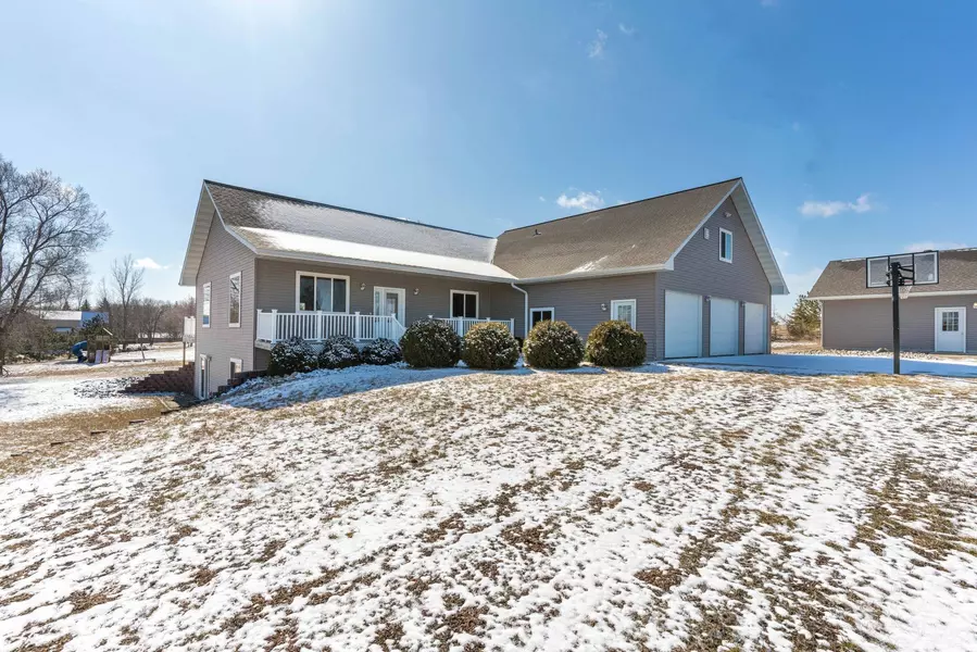23082 Highland DR, Aurdal Twp, MN 56537
