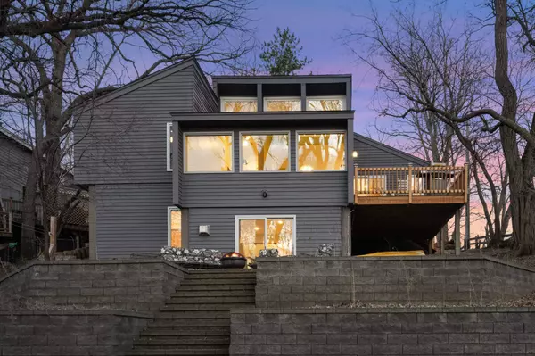 Edina, MN 55436,4374 Vernon AVE S