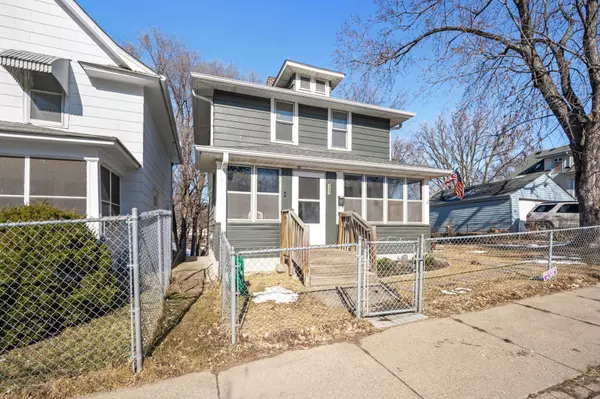 357 Jessamine AVE E, Saint Paul, MN 55130