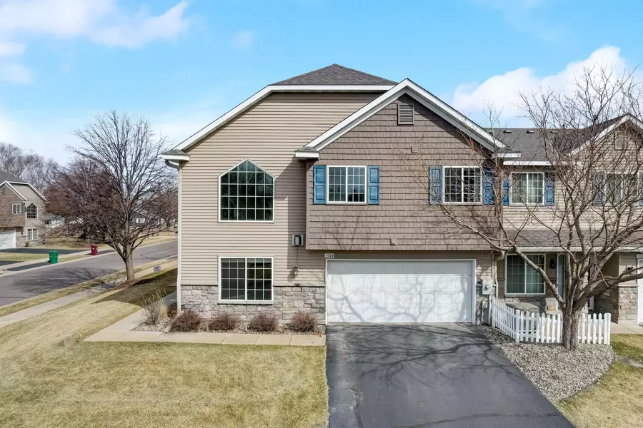 3324 Jansen WAY, Vadnais Heights, MN 55127