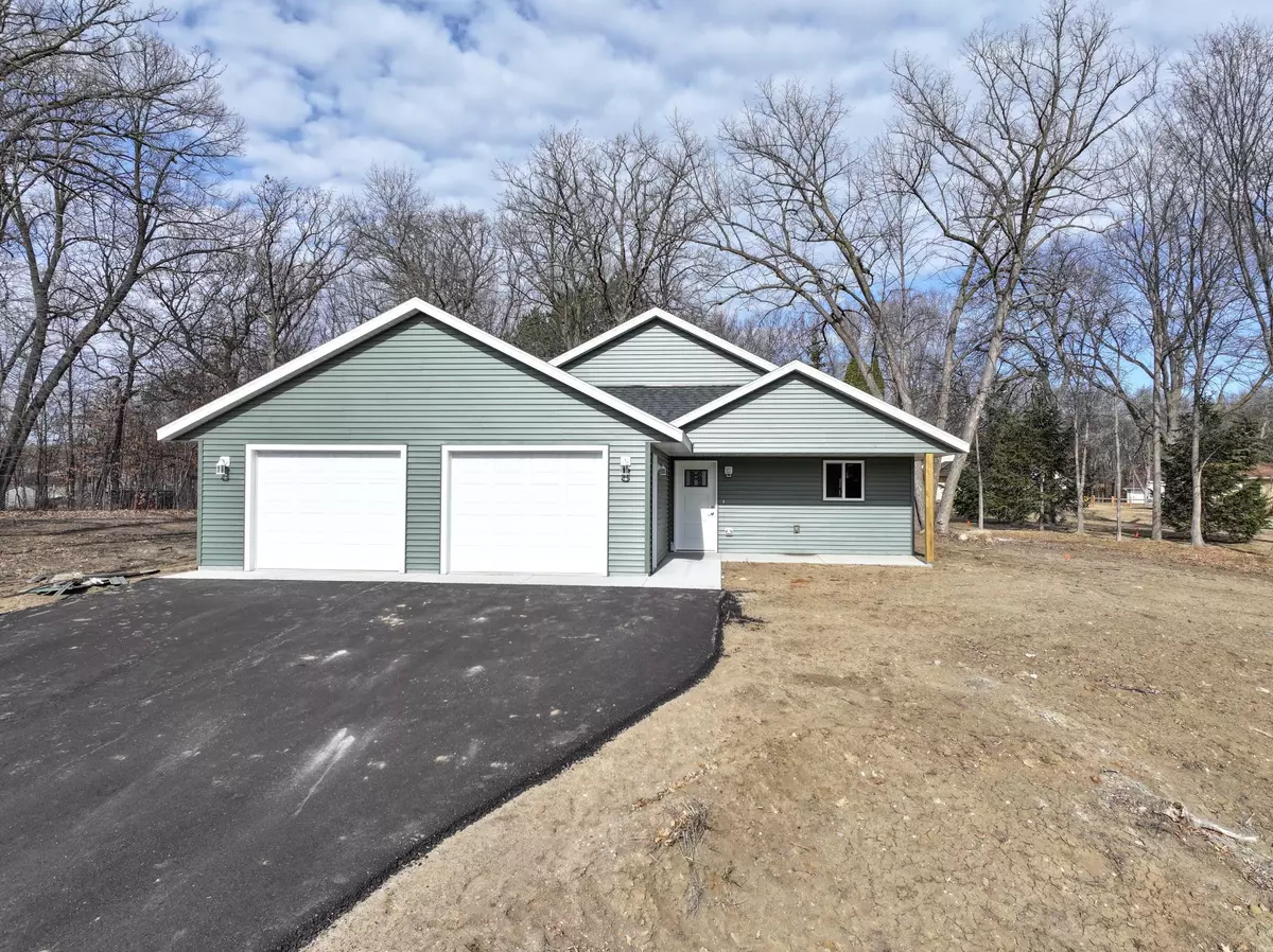 Alexandria, MN 56308,1142 Thomas DR NE