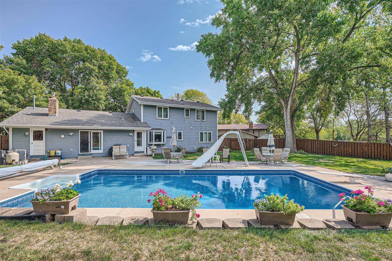 13622 Upton AVE S, Burnsville, MN 55337