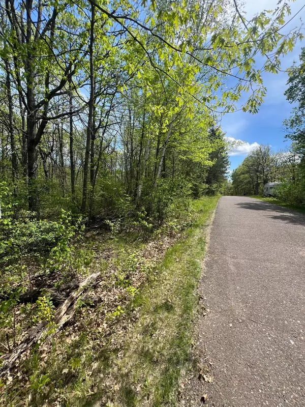 Moose Lake, MN 55767,TBD Oak Dr. (Lot 1)