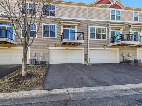 Columbia Heights, MN 55421,405 Lookout PL