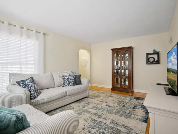 Robbinsdale, MN 55422,3622 Major AVE N