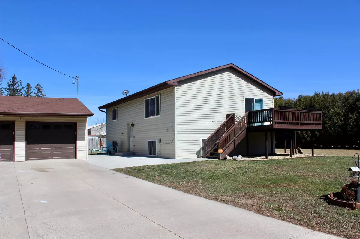 Blooming Prairie, MN 55917,126 4th ST NE