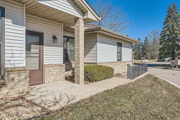 Rosemount, MN 55068,15064 Derby CIR