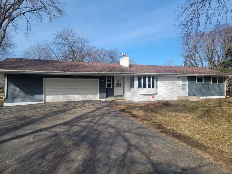 6401 W Broadway AVE, Brooklyn Park, MN 55428