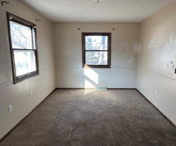 Mora, MN 55051,108 Villa DR