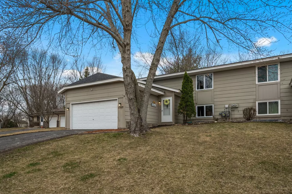 Lakeville, MN 55044,17627 Ionia CT