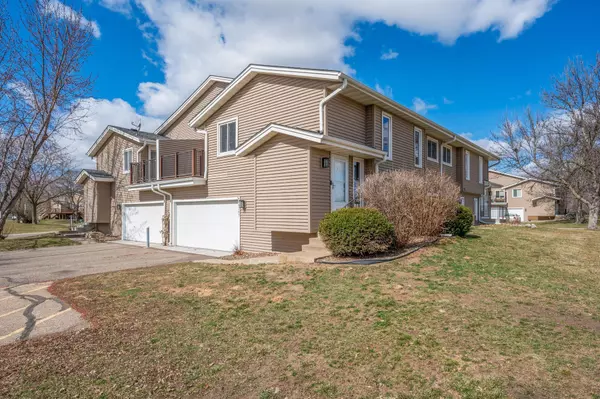 Lakeville, MN 55068,16207 Flagstaff CT S