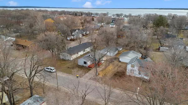 Spicer, MN 56288,133 4th AVE