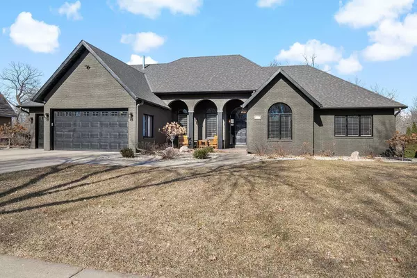 1231 Mill Creek CIR, Saint Cloud, MN 56303