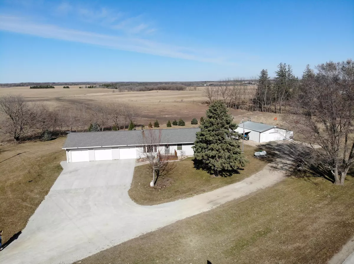 Stewartville, MN 55976,10232 County Road 1 SE