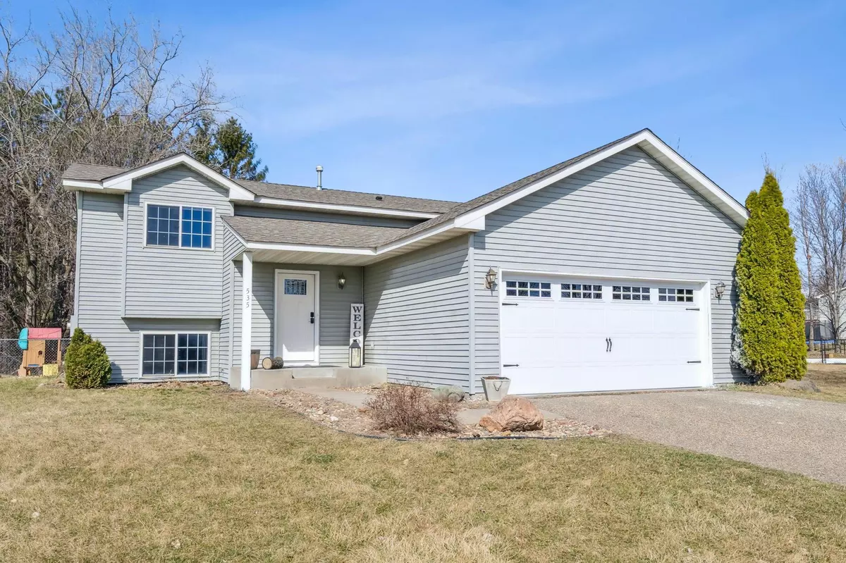 Hammond, WI 54015,535 Deerwood CT