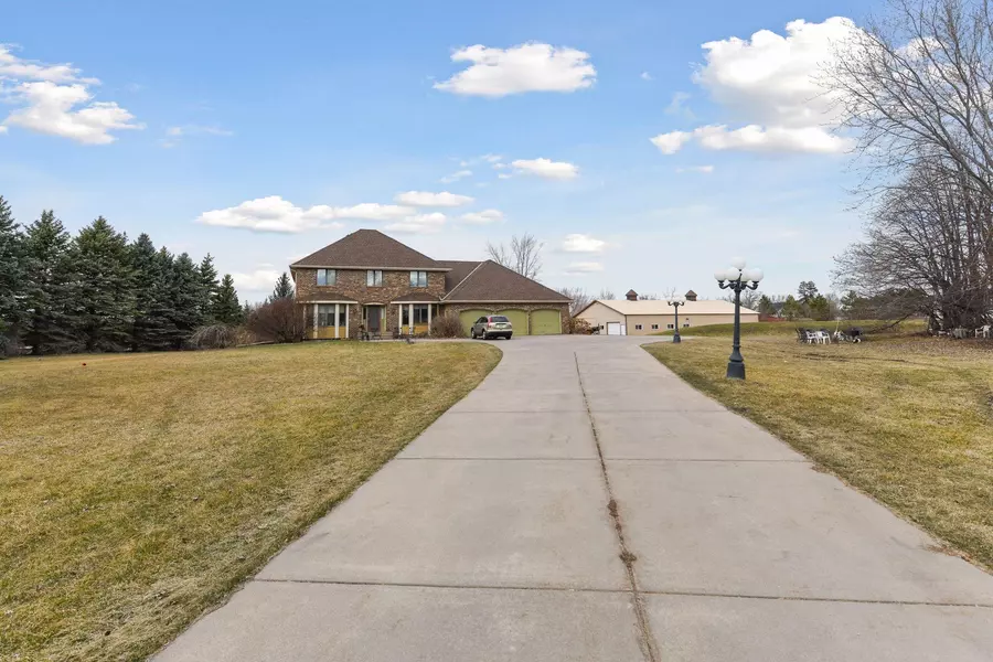 222 Medina, Medina, MN 55391