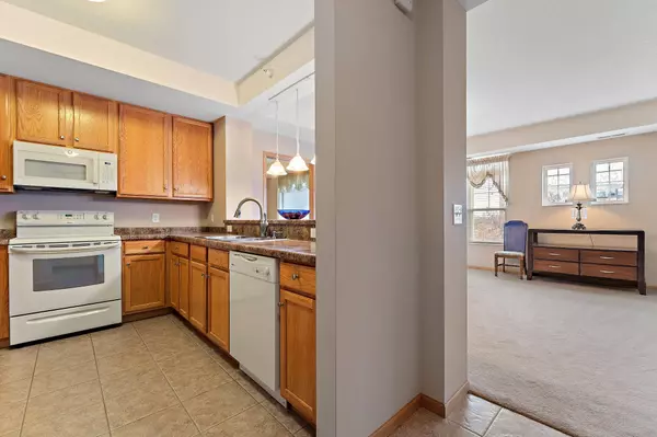 Saint Anthony, MN 55421,2550 38th AVE NE #212