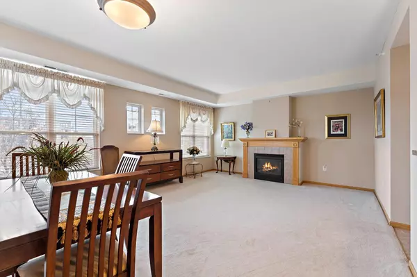 2550 38th AVE NE #212, Saint Anthony, MN 55421