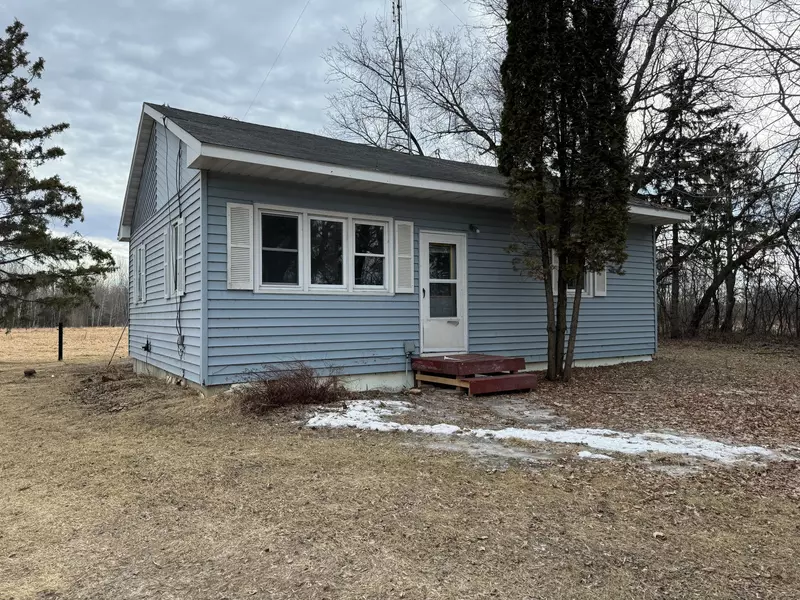 58342 County Road 12, Warroad, MN 56763