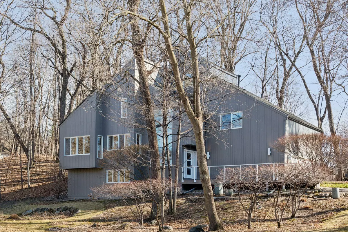 Minnetonka, MN 55391,1713 Pondview TER