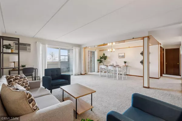 Oakdale, MN 55128,329 Geneva AVE N #118