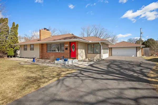 9213 11th AVE S, Bloomington, MN 55420
