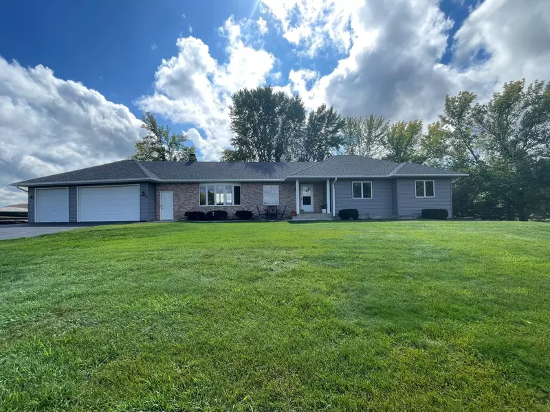 2000 Pawnee RD, Medina, MN 55340