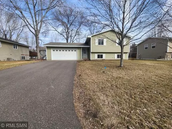 Maple Grove, MN 55369,9930 Trenton LN N