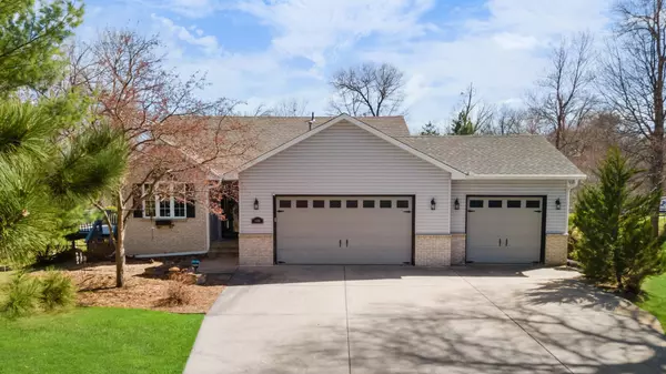 6860 231st LN NE, Linwood Twp, MN 55079