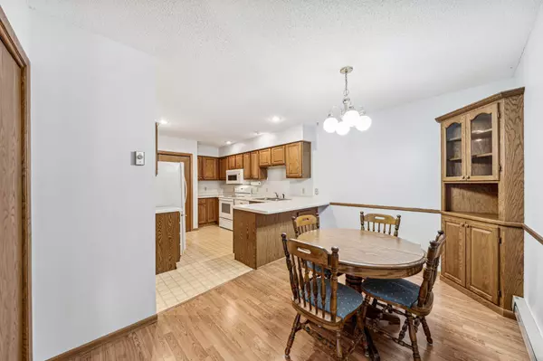 Osceola, WI 54020,834 Oak CT