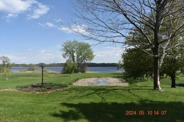 6970 Lake DR, Lino Lakes, MN 55014