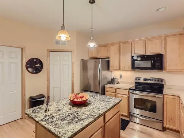 12265 Urbank ST NE #G, Blaine, MN 55449