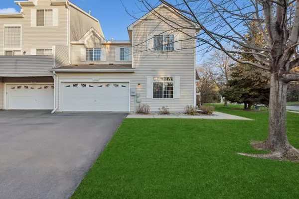 Eden Prairie, MN 55347,17610 Hackberry CT