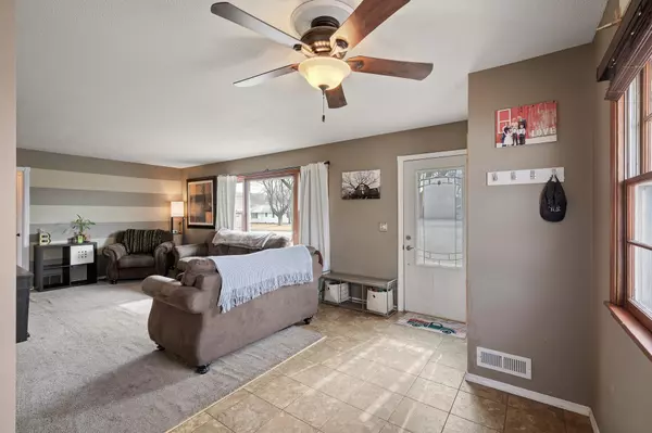 Cottage Grove, MN 55016,7948 Scott BLVD