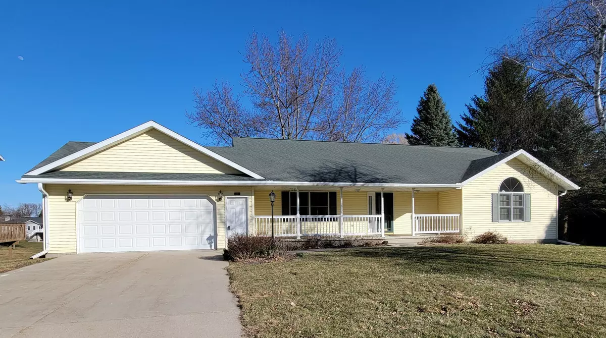 Decorah, IA 52101,1312 Laurel DR