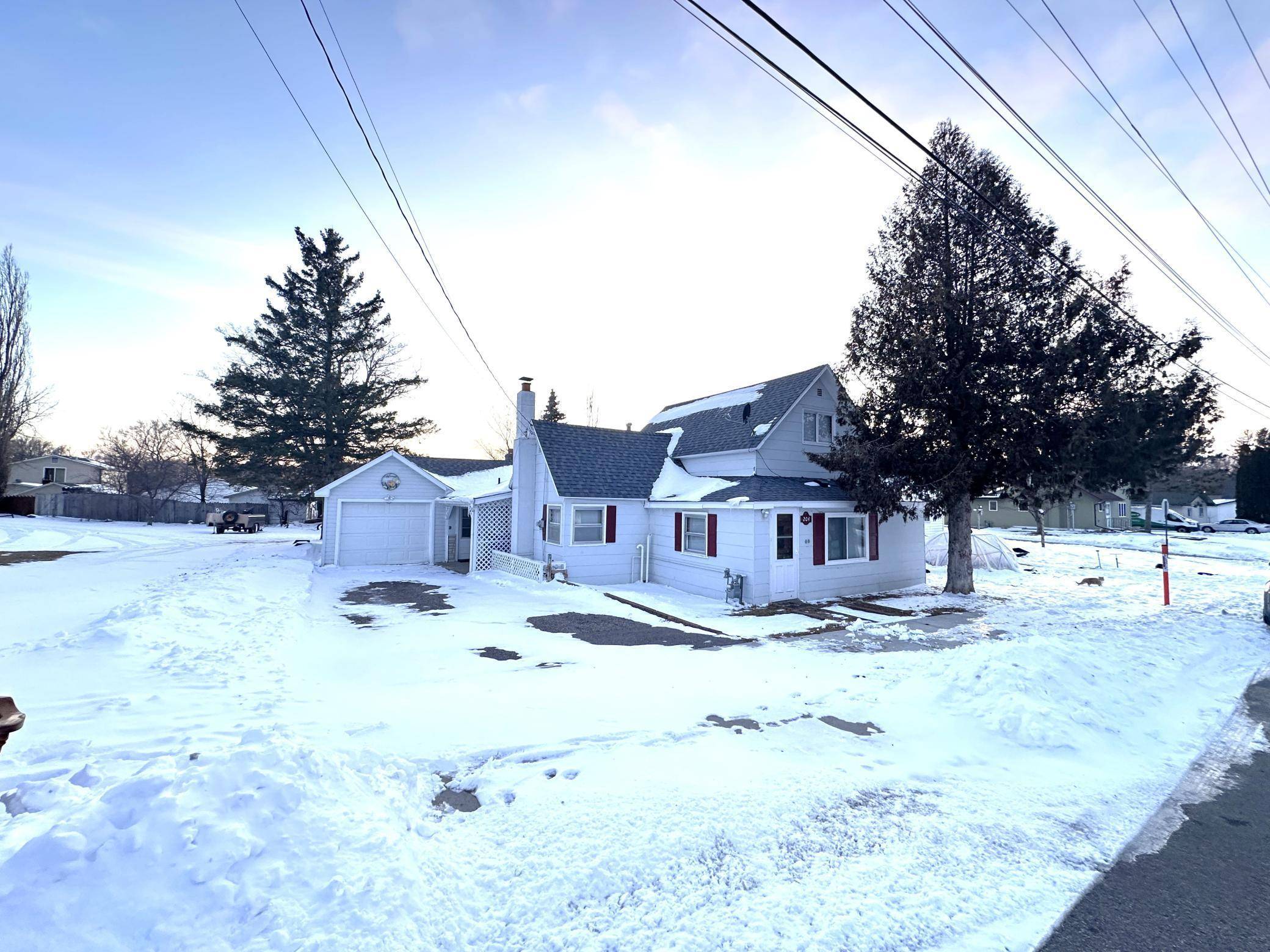 204 E Maple AVE,  Frazee,  MN 56544