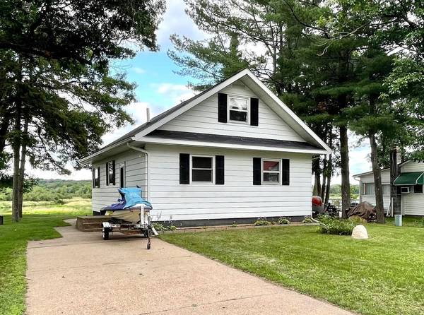 E6669 841st AVE, Colfax, WI 54730