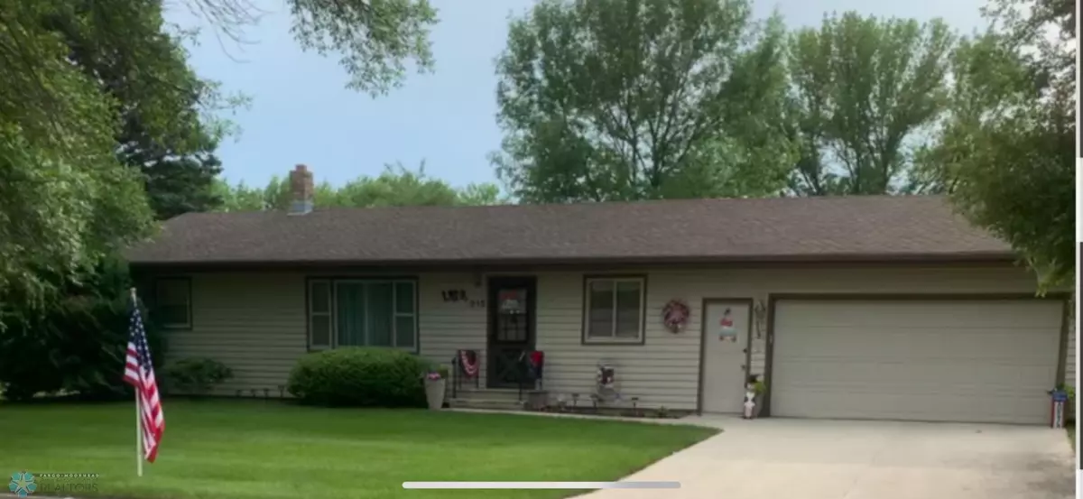 Hillsboro, ND 58045,515 4th ST SE