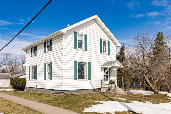 1827 Logan AVE,  Superior,  WI 54880