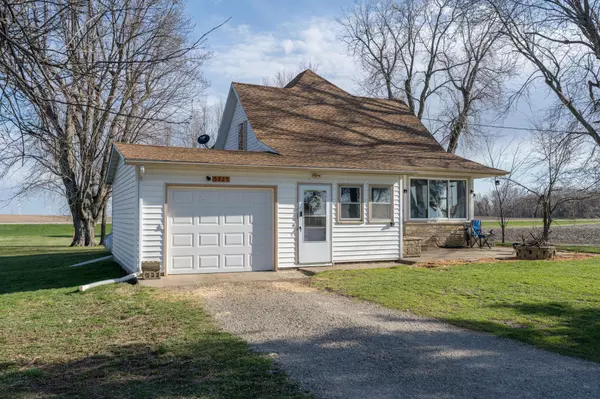 5825 Highway 30 E, Blooming Prairie, MN 55917