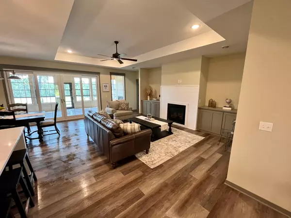 Pequot Lakes, MN 56472,5717 Little Walnut LN
