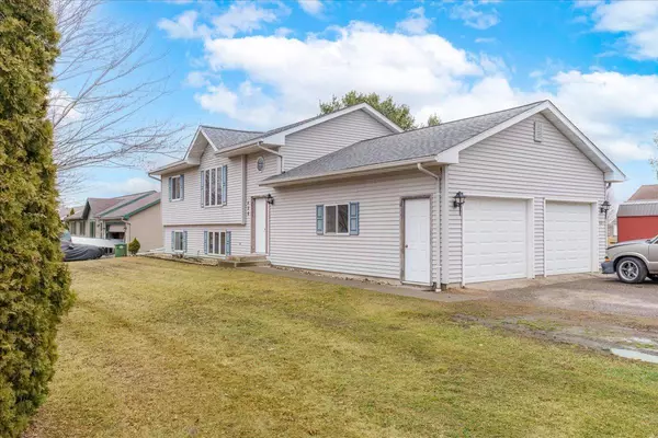 Star Prairie, WI 54026,420 Aaron ST