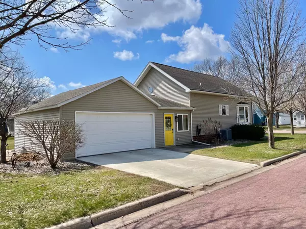 Springfield, MN 56087,527 N Cass AVE
