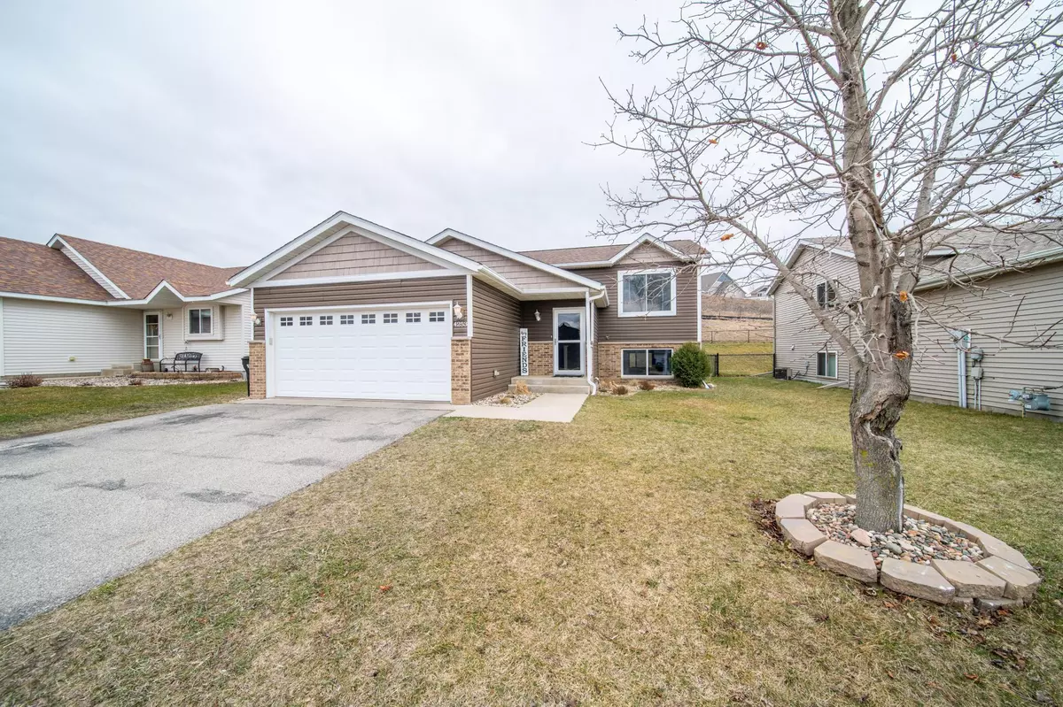 Rochester, MN 55904,4253 Trumpeter DR SE