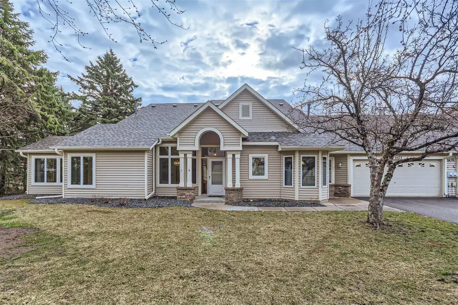 1423 Park ST, White Bear Lake, MN 55110