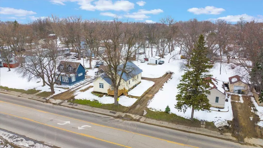 108 Pleasant AVE W, Atwater, MN 56209